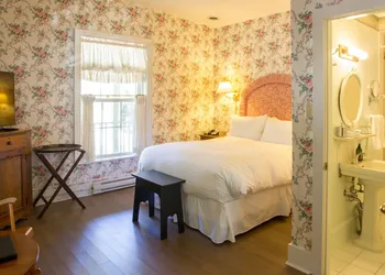 The Little Inn of Bayfield hotel thumbnail 4