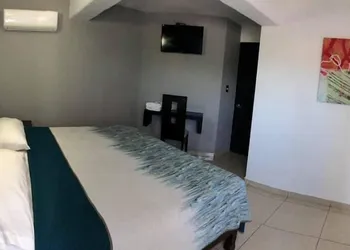 Hotel Flores hotel thumbnail 4