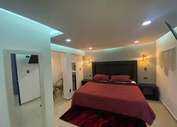 Hotel Flores hotel thumbnail 8