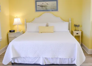 The Sunset Inn hotel thumbnail 2
