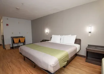 Motel 6 New Iberia, LA hotel thumbnail 8