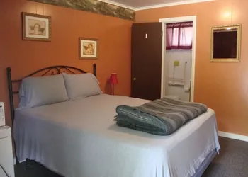 Paradise Resort and Cabins hotel thumbnail 5