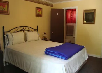 Paradise Resort and Cabins hotel thumbnail 6
