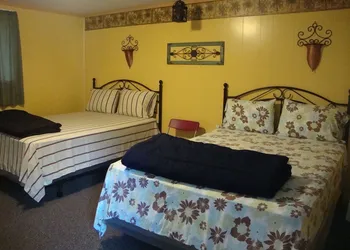 Paradise Resort and Cabins hotel thumbnail 8