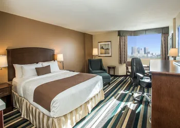 Best Western Plus Winnipeg Airport Hotel hotel thumbnail 8