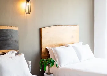 Hotel52 hotel thumbnail 6