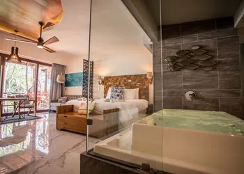 Mia Bacalar Luxury Resort & Spa hotel thumbnail 5