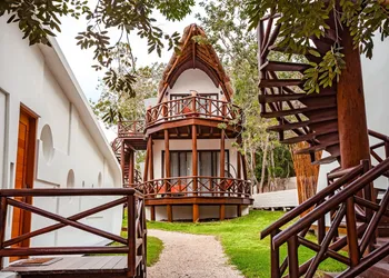 Mia Bacalar Luxury Resort & Spa hotel thumbnail 6