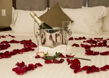 Suites Lerma hotel thumbnail 5