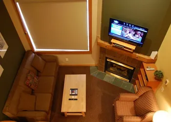 Chateau Big White hotel thumbnail 6