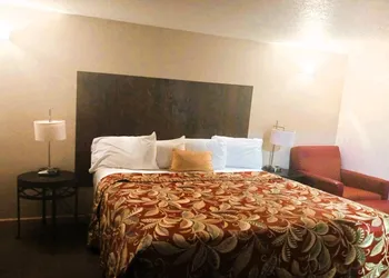 HomeTown Inn By OYO Lakin, KS hotel thumbnail 3
