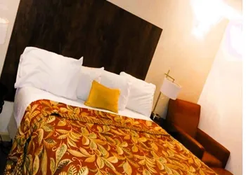 HomeTown Inn By OYO Lakin, KS hotel thumbnail 4
