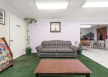 Relax Inn Mineral Wells hotel thumbnail 2