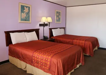 Relax Inn Mineral Wells hotel thumbnail 5