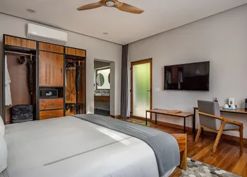 Casa Cien hotel thumbnail 8