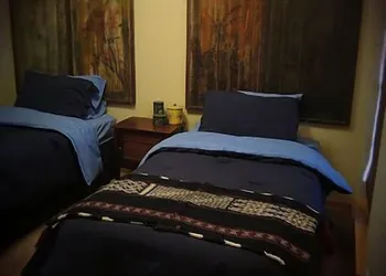 Night Bird Ranch hotel thumbnail 7