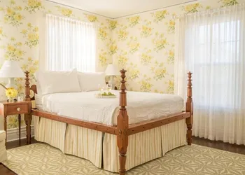 Margin Street Inn hotel thumbnail 2