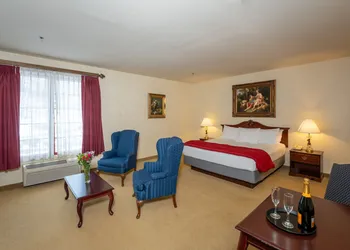 Silverland Inn and Suites hotel thumbnail 5
