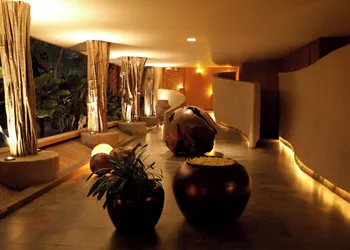 La Casa Que Canta hotel thumbnail 2