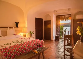 La Casa Que Canta hotel thumbnail 6
