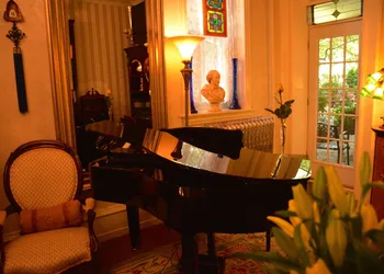 Manayunk Chambers Guest House hotel thumbnail 5
