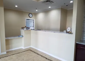 Luxury Inn & RV Park hotel thumbnail 2