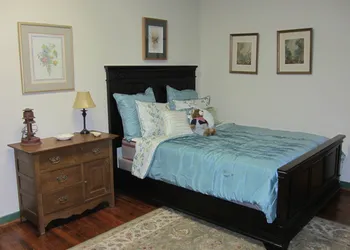The Tinder Guest House hotel thumbnail 2
