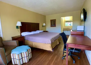 La Vista Inn hotel thumbnail 3