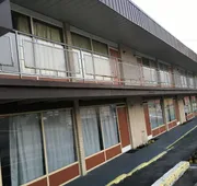 Breezwood Motel hotel detail image 3