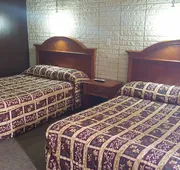 Breezwood Motel hotel detail image 7