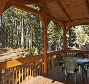 Rock Crest Lodge And Cabins hotel detail image 5