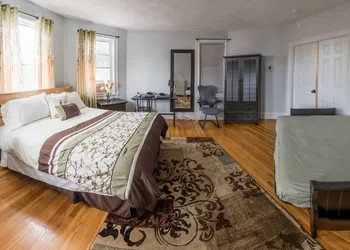 Wyman Bed & Breakfast hotel thumbnail 4