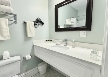 Samuel Sewall Inn hotel thumbnail 3