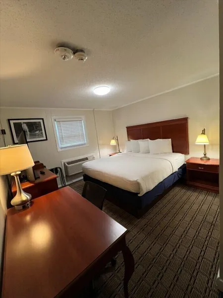 River Valley Inn hotel detail image 6