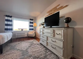 Acadia Ocean View Hotel hotel thumbnail 4