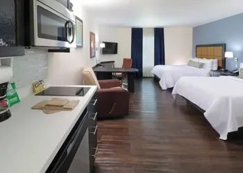 Candlewood Suites Queretaro Juriquilla by IHG hotel thumbnail 7
