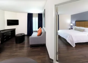 Candlewood Suites Queretaro Juriquilla by IHG hotel thumbnail 8