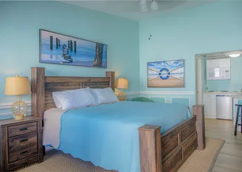 Sea And Breeze Hotel And Condo hotel thumbnail 4