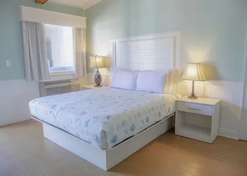 Sea And Breeze Hotel And Condo hotel thumbnail 7