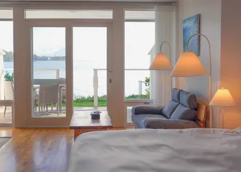 Sooke Harbour House hotel thumbnail 4