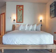 Sooke Harbour House hotel detail image 7