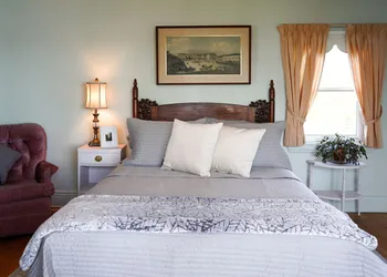 Waterside Inn hotel thumbnail 6