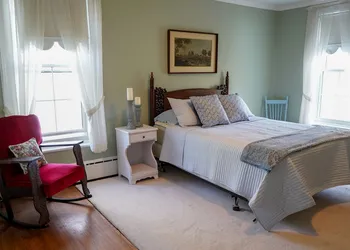 Waterside Inn hotel thumbnail 8