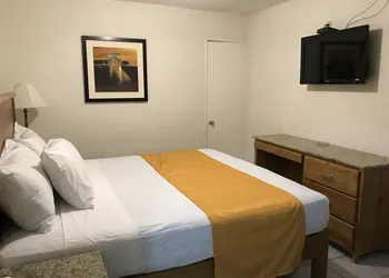 Hotel Guillen Jr hotel thumbnail 2