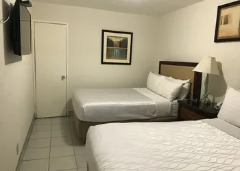 Hotel Guillen Jr hotel thumbnail 5