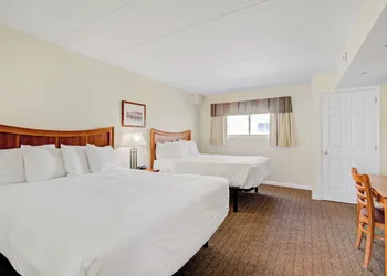 Desert Sand Resort hotel thumbnail 5