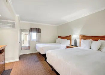 Desert Sand Resort hotel thumbnail 8