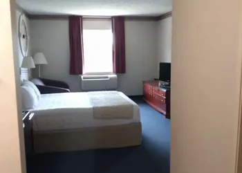 Dawson Inn hotel thumbnail 8