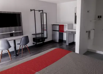 Solo Motel - Broadway hotel thumbnail 5