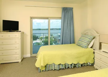 Crystal Tower Condominiums by Wyndham Vacation Rentals hotel thumbnail 6